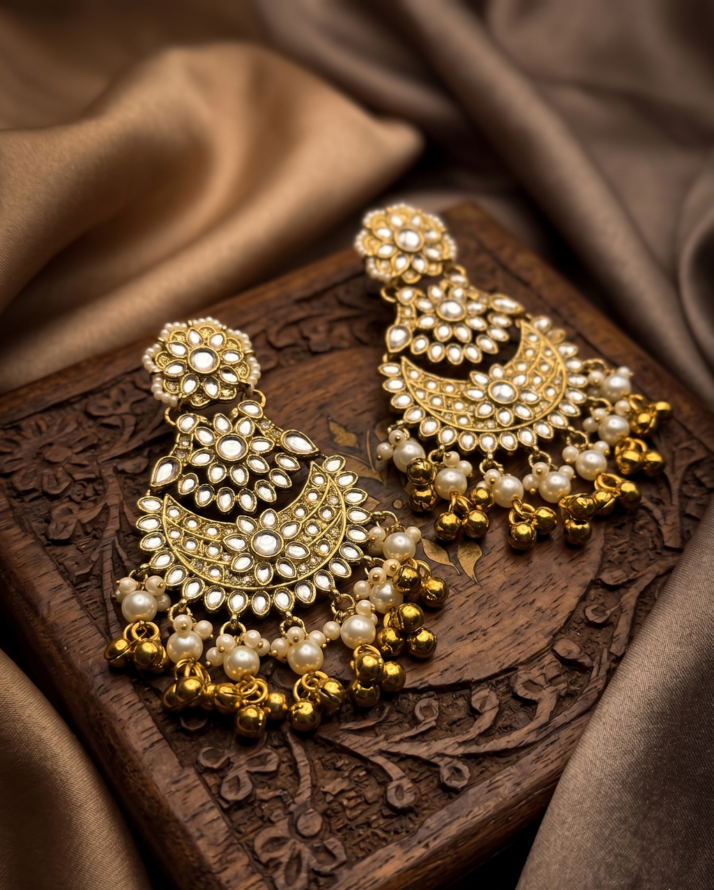 Aarzoo Kundan Chandbalis - Pearl White