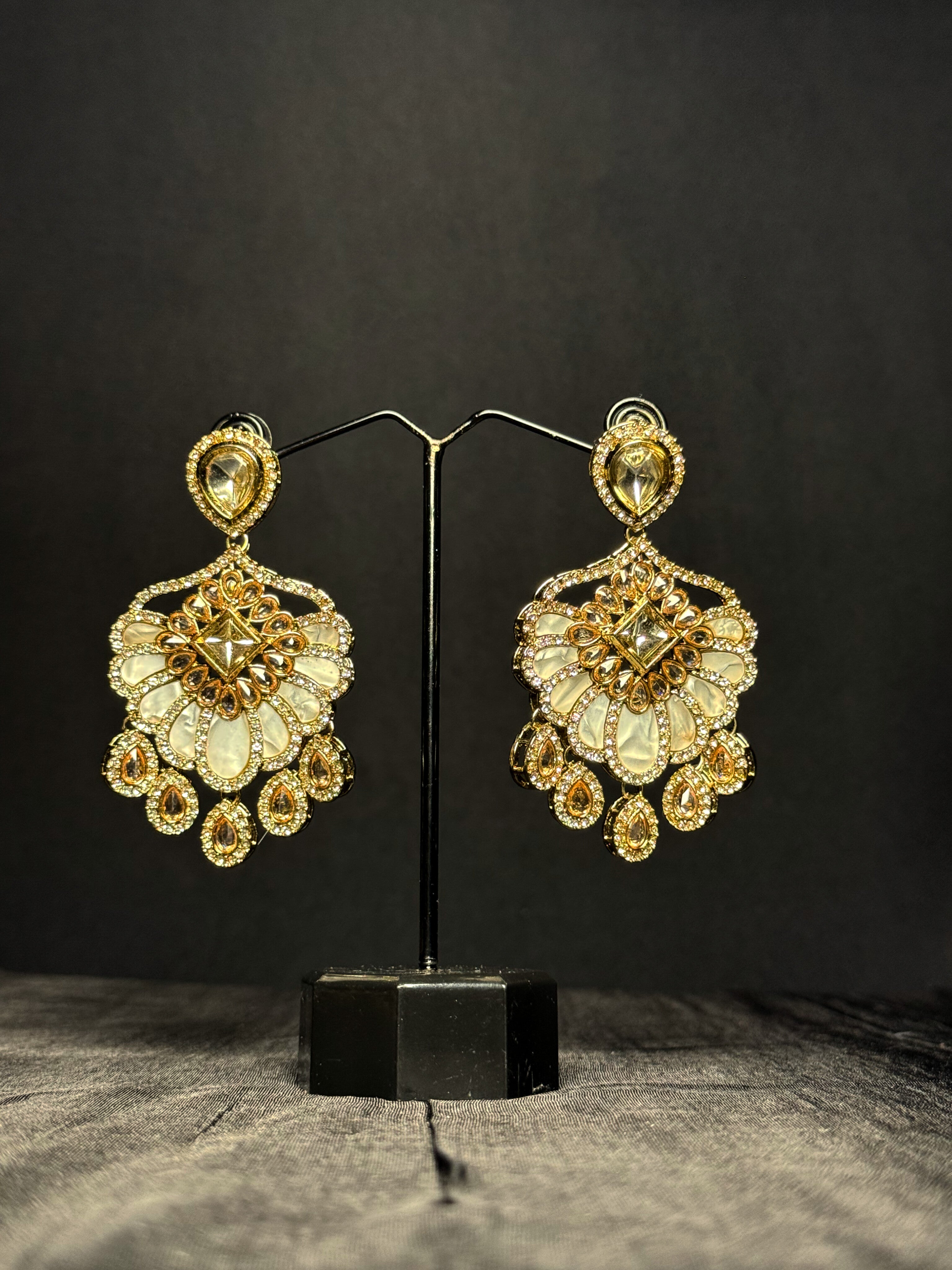 Elaria Kundan Floral Drops - Ivory Glow
