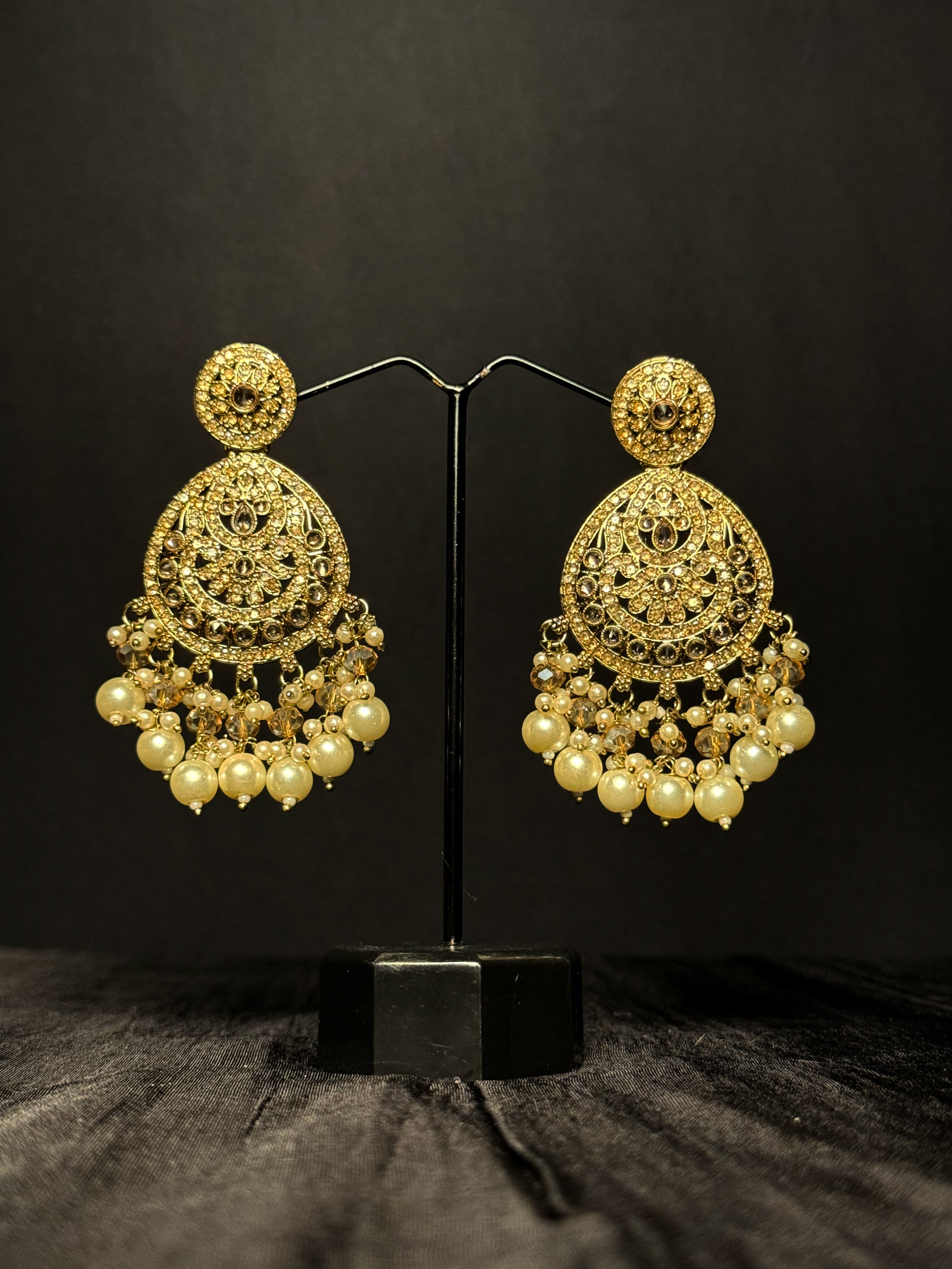 Aabira Kundan Chandbalis - Ivory white